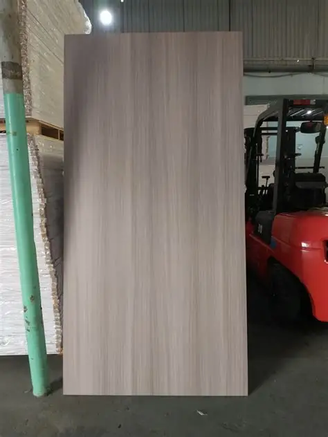 Ván Nhựa Phủ PVC – Giải Pháp Tiết Kiệm Chi Phí